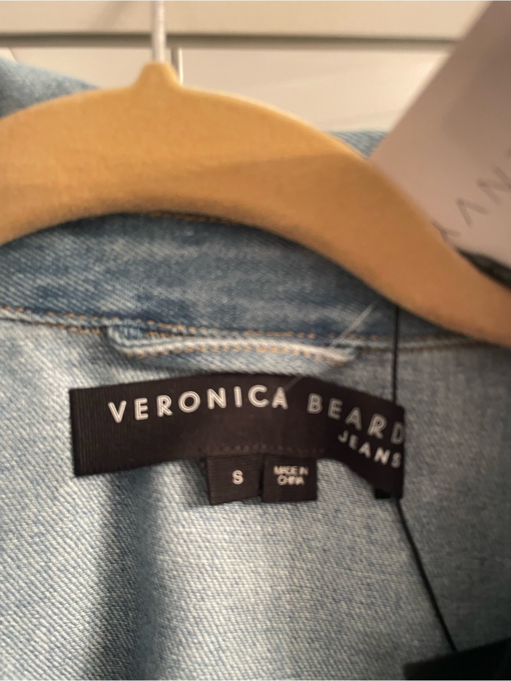 Veronica Beard Washed Light Blue Denim Jacket with Tailored Seams - Picture 4 of 5